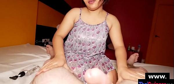  Pretty Thai masseuse chick and her special service